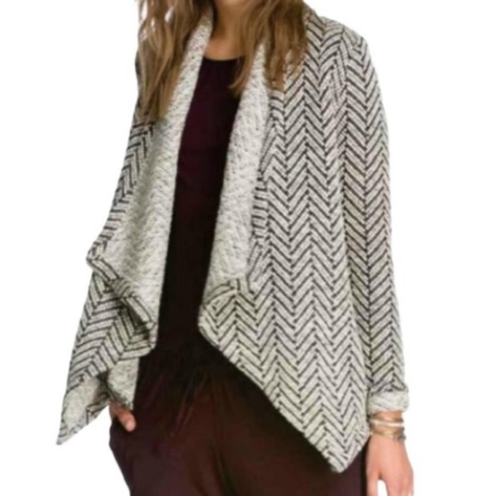 BB Dakota Black & White Open Front Cardigan